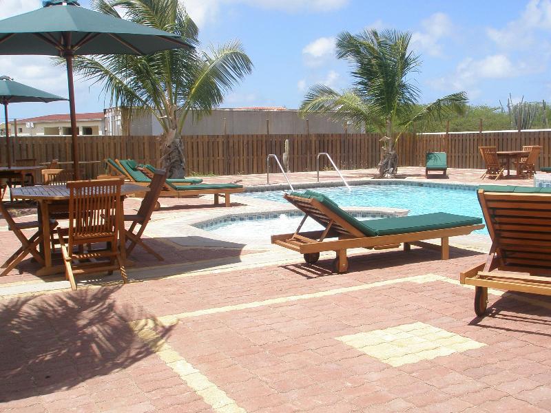 Del Rey Apartments Aruba Экстерьер фото